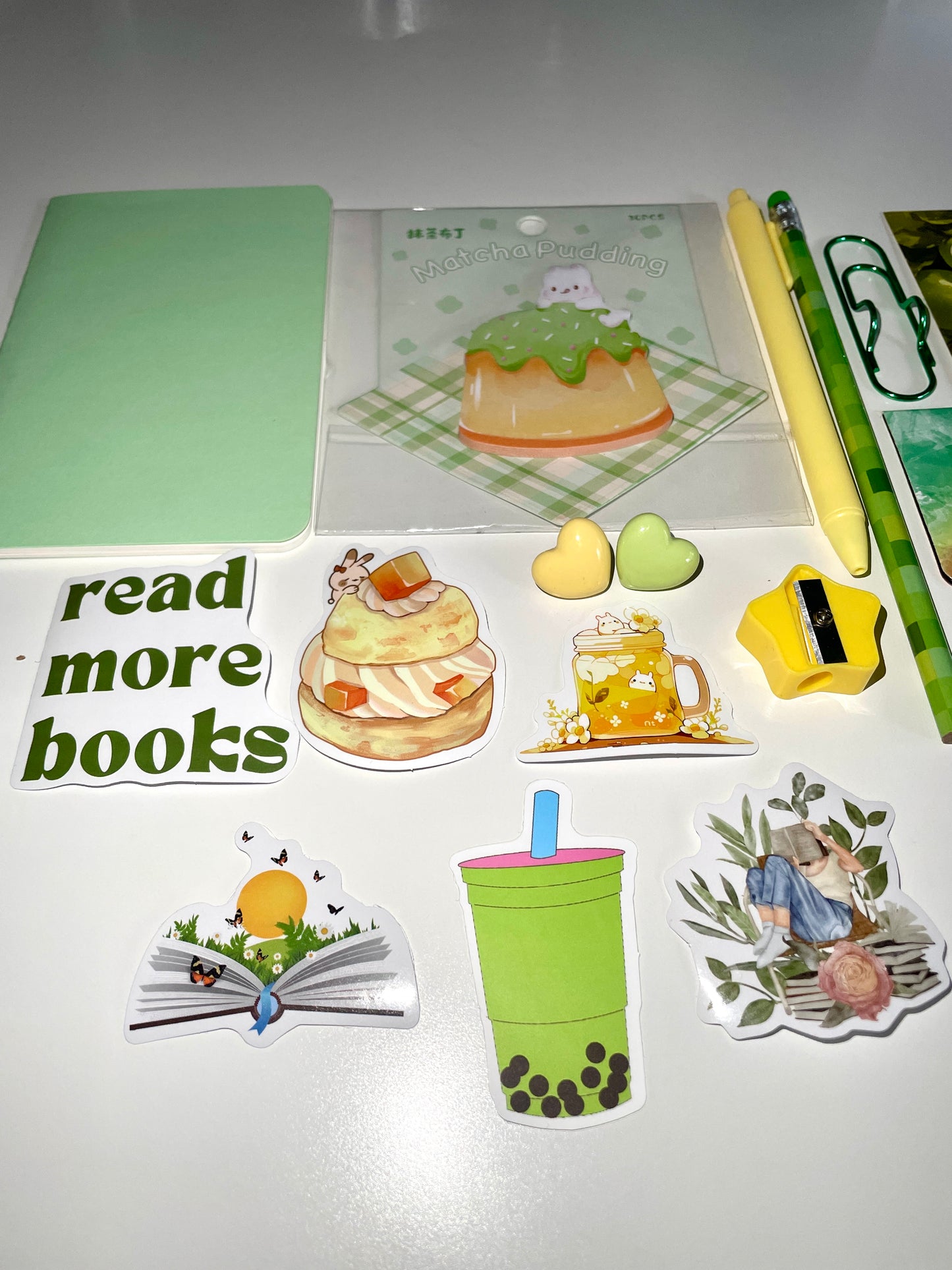 Bookish Bundle - Holiday Dessert Inspired
